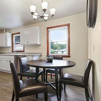 Thrush Kitchen Table